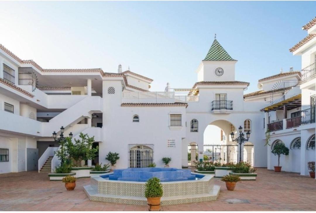 Apartamento cerca del mar con piscina y parking. Apartamento Benalmádena Exterior foto